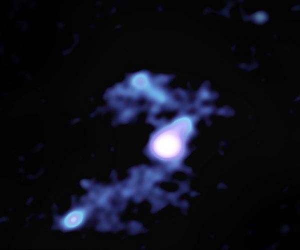 Trans-Galactic streamers feed most luminous galaxy in the universe