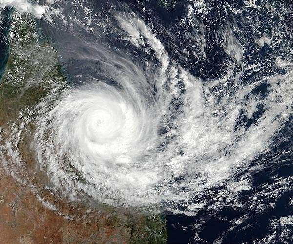 Northeastern Australia prepares for 'destructive' cyclone