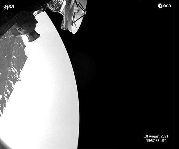 BepiColombo skims past Venus