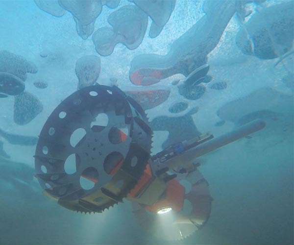 Aquatic rover goes for a drive under the ice