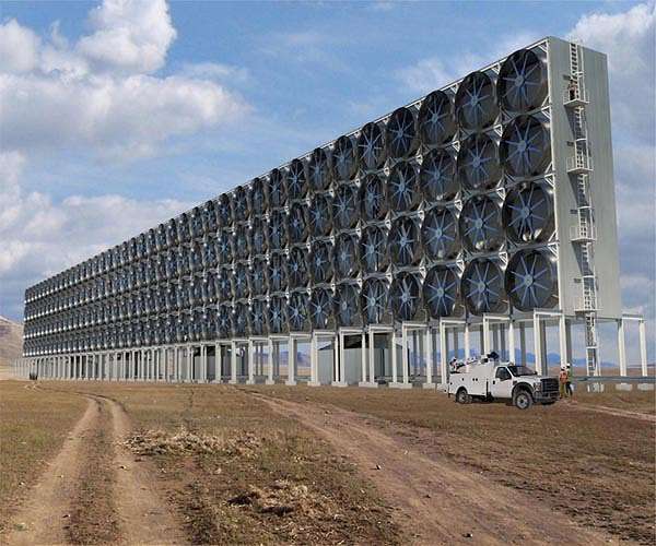Scientists look to the sky in effort to mitigate carbon problem