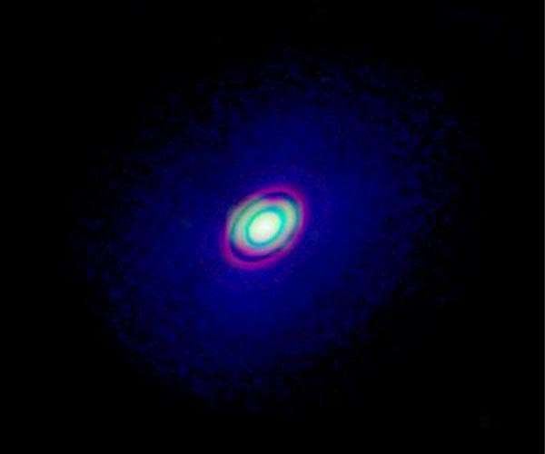 The rare molecule weighing in on the birth of planets