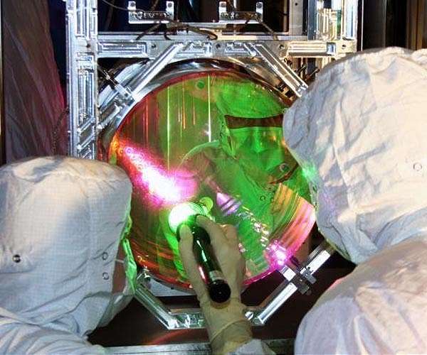 Scientists put the quantum freeze on human-scale object