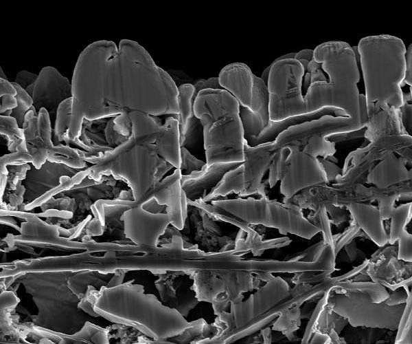 Graphene girders doubles life of lithium batteries