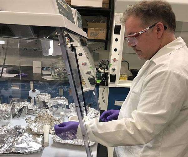 Key building block for organic molecules discovered in meteorites