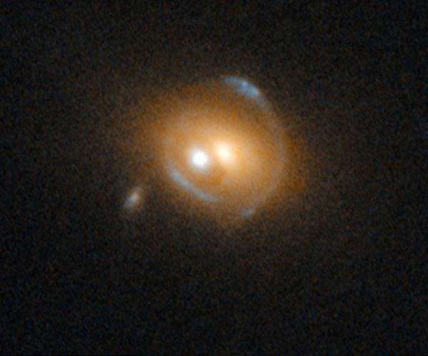 Weigh a quasar's galaxy with precision