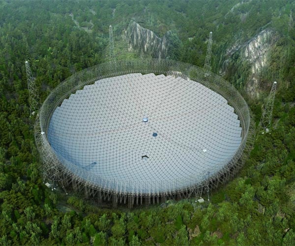 China Focus: World's largest telescope more powerful, popular after two years