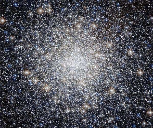 An eclipsing binary millisecond pulsar discovered by FAST