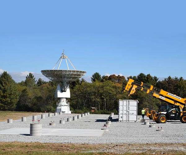 Green Bank hosts new telescope for CHIME