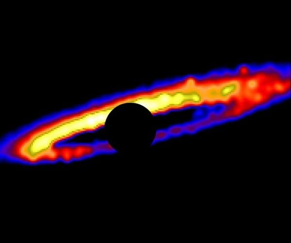 New insights into the formation of organic macromolecules in space
