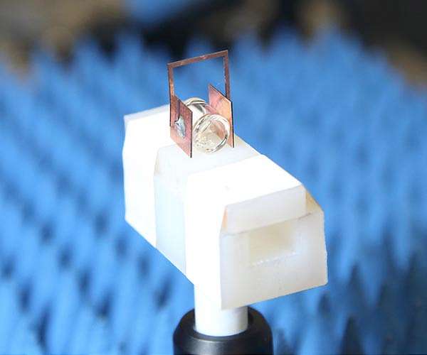 Custom 'headphones' boost atomic radio reception 100-fold