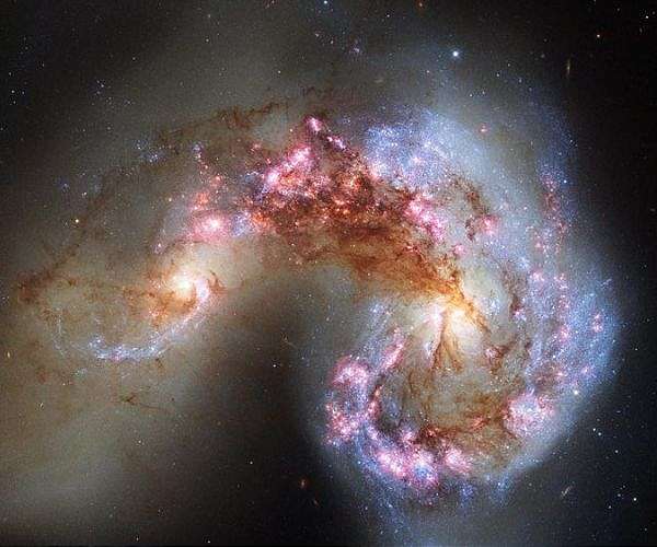 Galaxy mergers light up fastest growing black holes