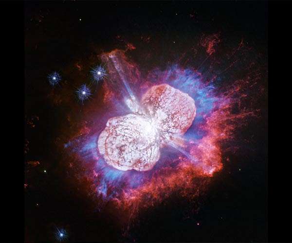 Hubble Captures Galaxy's Biggest Ongoing Stellar Fireworks Show