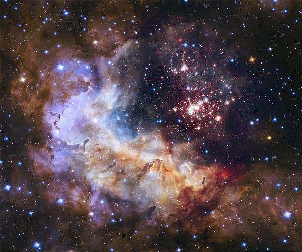 Water trapped in star dust