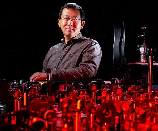 Physicists use light flashes to discover, control new quantum states of matter