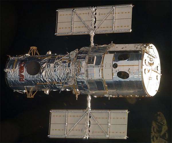 Hubble Space Telescope returns to science operations