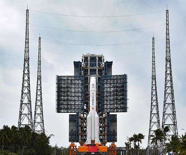 China's 'space dream': A Long March to the Moon