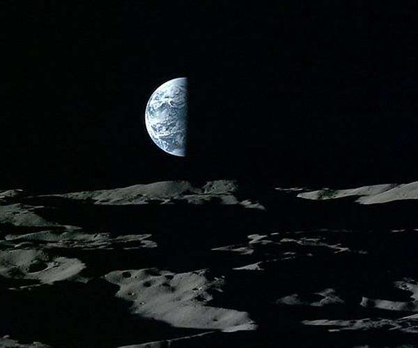 WSU researcher sees possibility of moon life