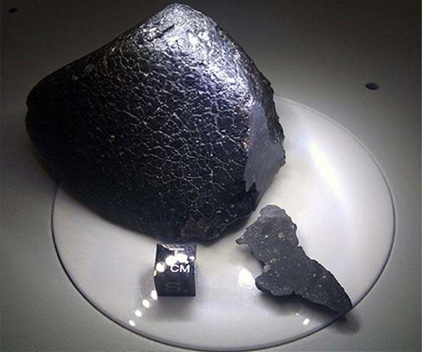 Water may be naturally occurring on all rocky planets