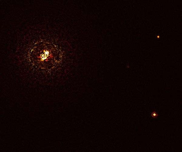 ESO telescope images planet around most massive star pair to date