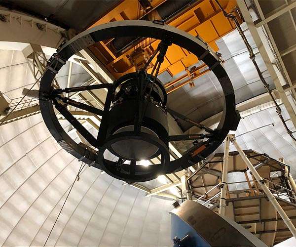 DESI opens its 5,000 eyes to capture the colors of the cosmos