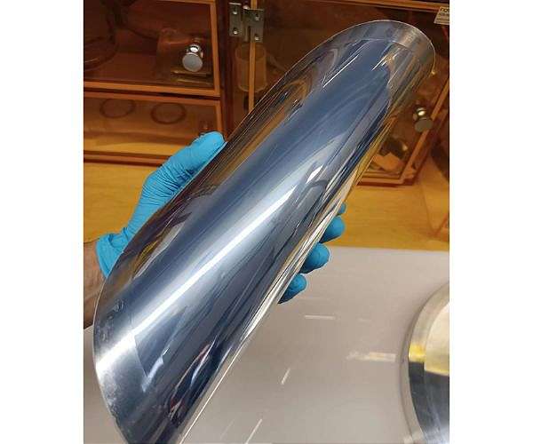 New membrane mirrors for large space-based telescopes