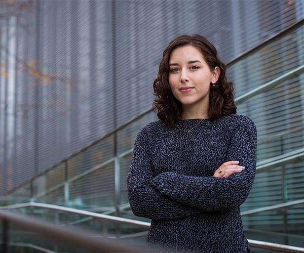 An art lover dreams of space