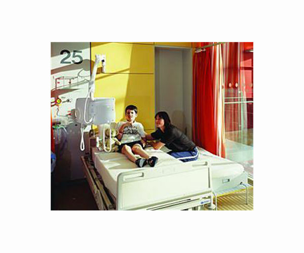 Ukrainian child cancer patients face fragile recovery after Russian strike
