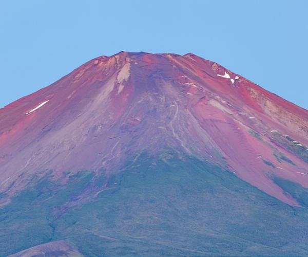 Japan eyes Chinese tram for Mount Fuji