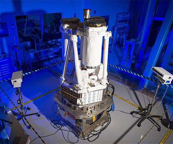 Ball Aerospace delivers NASA X-Ray Observatory to KSC for December launch