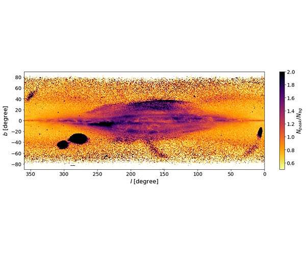 Unveiling substructures at the edge of the Galaxy