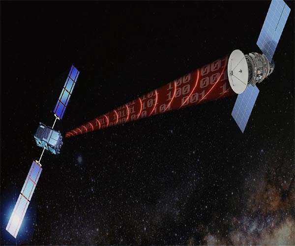RUDN mathematicians confirmed the possibility of data transfer via gravitational waves