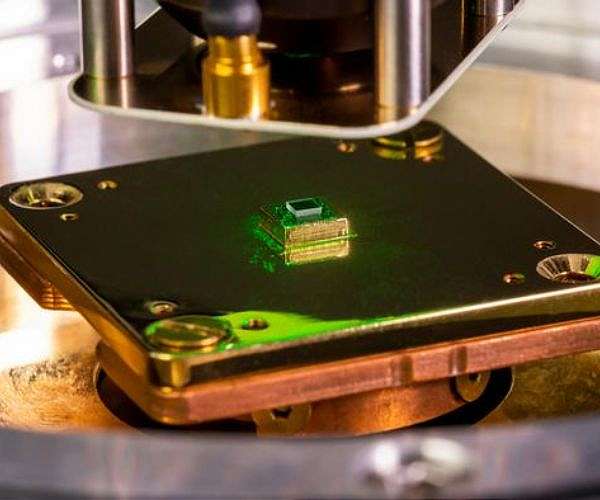 Diamond defects, now in pairs, reveal hidden fluctuations in the quantum world