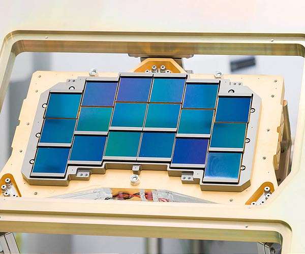 NASA's Roman Space Telescope Selects 24 Flight-Quality Heat-Vision 'Eyes'