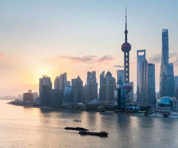 French duo reach Shanghai, completing year-and-a-half walk