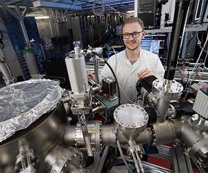 High resolution without particle accelerator