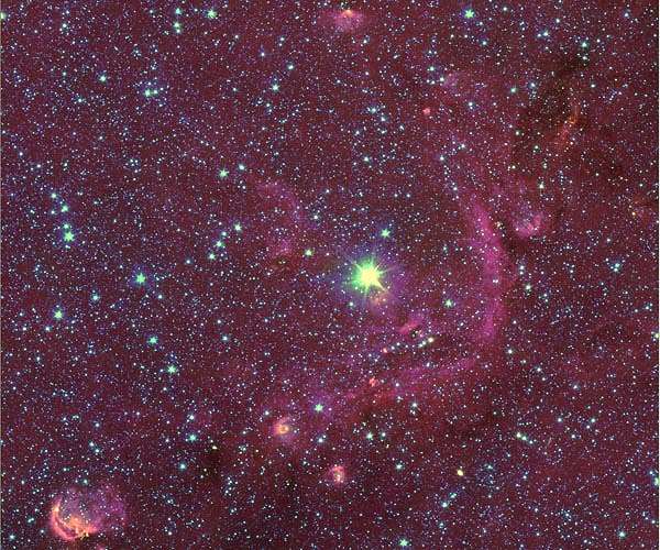 How supergiant stars repeatedly cool and heat up