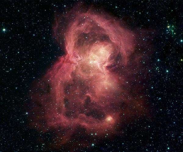 Clues from Butterfly Nebula dust advance knowledge of rocky planet origins
