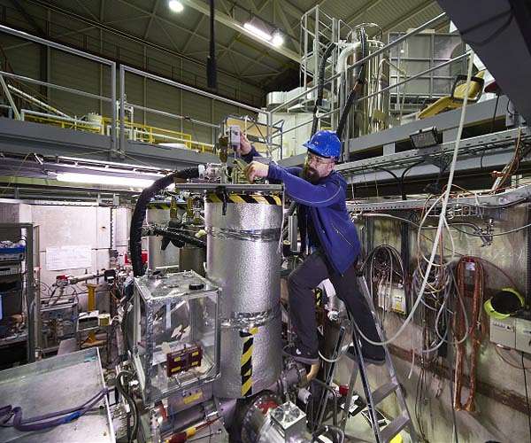 New approach in hunt for dark matter