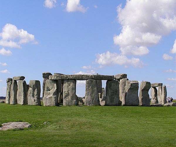 The "Stonehenge calendar" shown to be a modern construct
