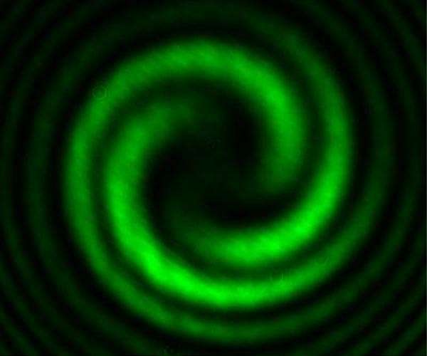 Structured light and nanomaterials open new ways to tailor light at the nanoscale