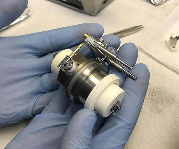 New small laser device can help detect signs of life on other planets
