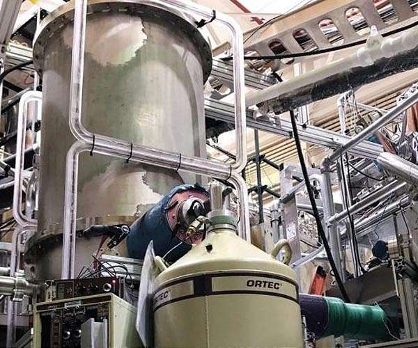 Neutrons measured with unprecedented precision using a 'magneto-gravitational trap'