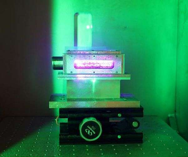 Compact accelerator technology achieves major energy milestone