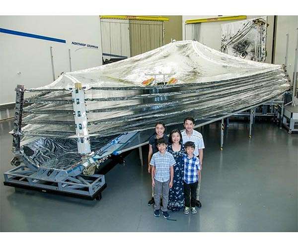 UW alum helped pack James Webb telescope for space travel