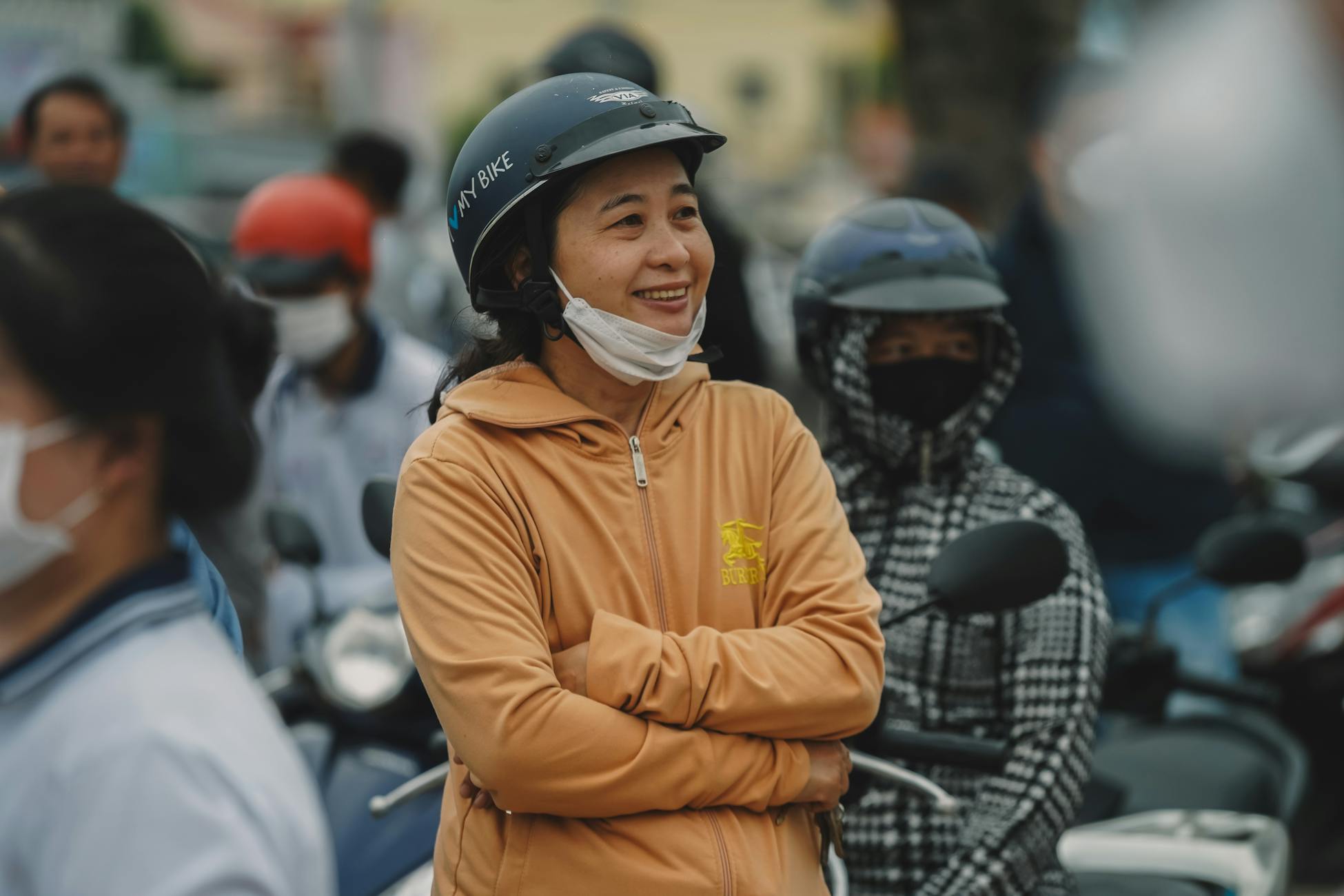 Psychologists explain that the loneliest people aren’t the ones with the fewest relationships — they’re the ones whose relationships require constant performance to maintain, because the self being lo