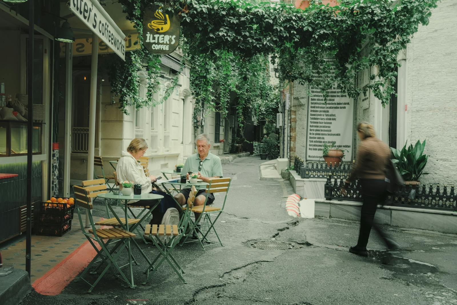 two people talking coffee