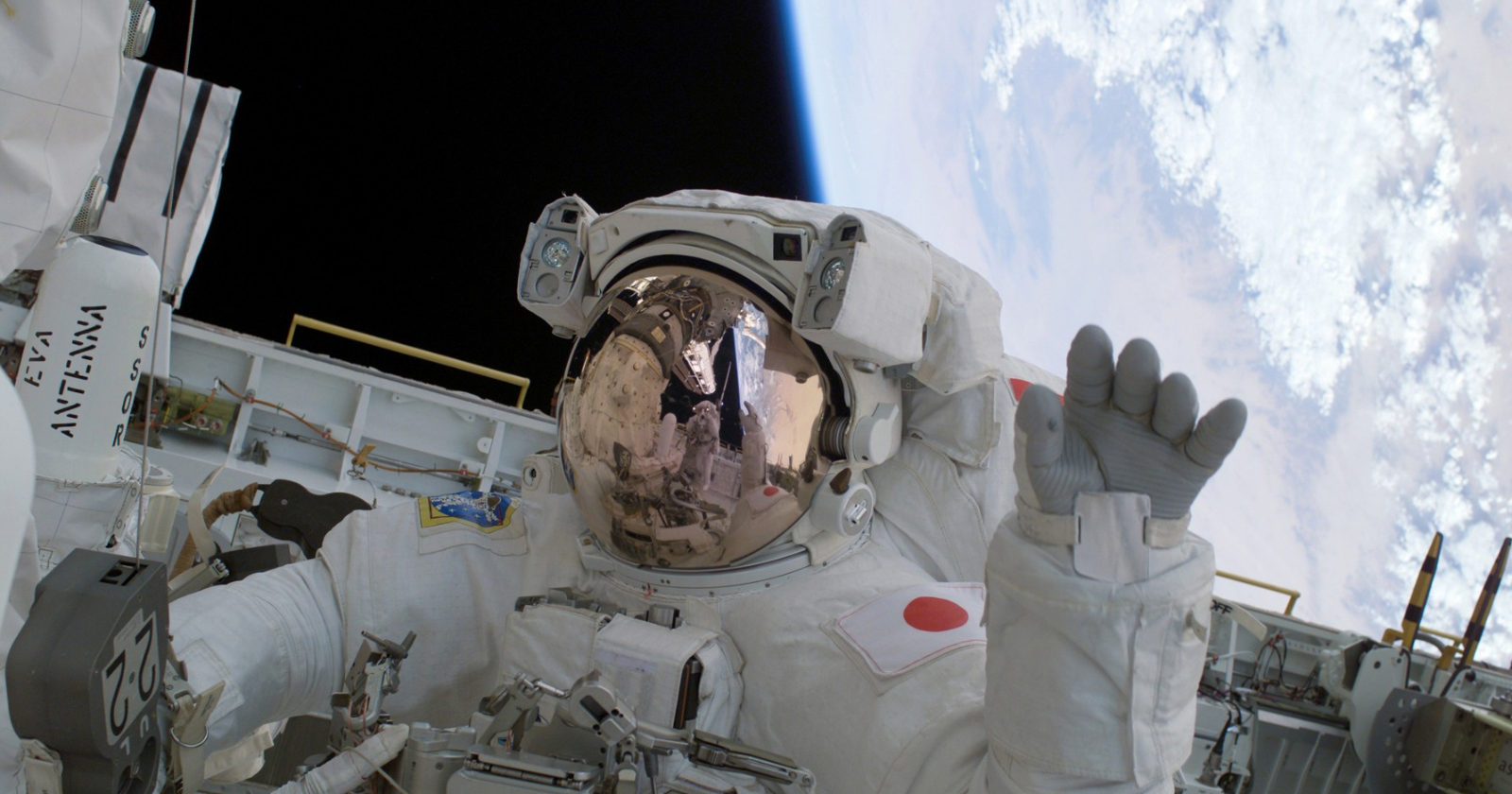 What astronauts actually eat for six months in space — and why almost none of it would survive a single meal in your kitchen without engineering, weight calculations, and a tortilla