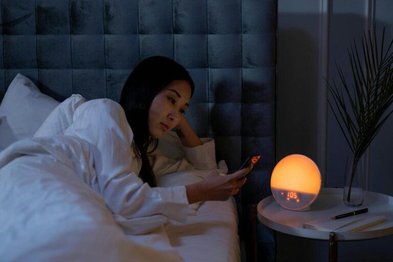 Psychology says adults who can't fall asleep until everyone else in the house is asleep aren't insomniacs, they spent childhood being the one who stayed alert in case something happened that nobody else was prepared for