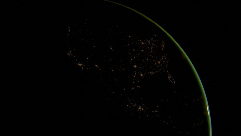 Satcom and Earth Observation Operators Converge on Unified Orbital Architectures